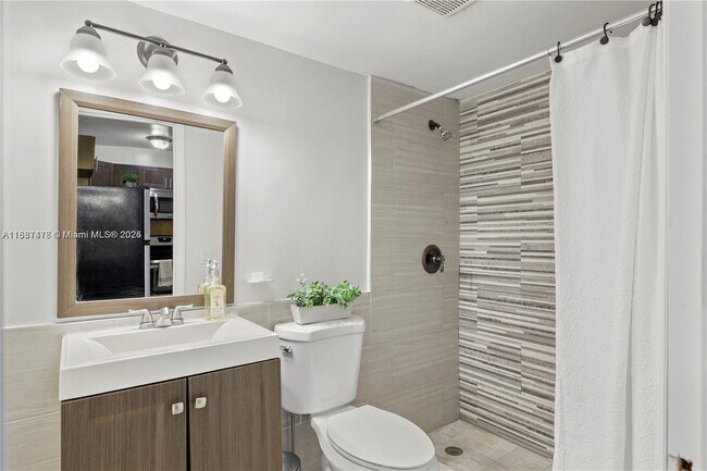 Building Photo - 7241 Miami Lakes Dr