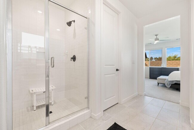 Building Photo - 81890 Via Encinitas