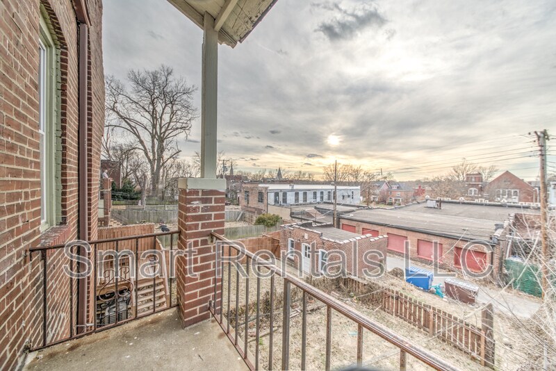 Building Photo - 2211 Indiana Ave