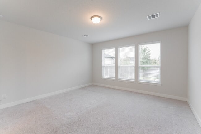 Building Photo - 146 Renodes Garden Ln