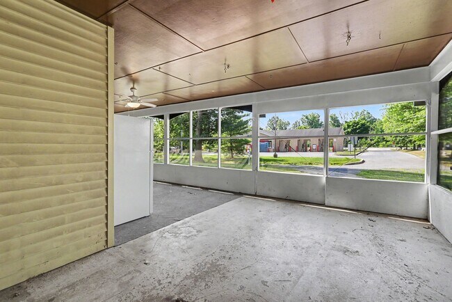 Building Photo - 7610 Grove Ave