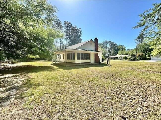 Building Photo - 1005 Seminole Trail