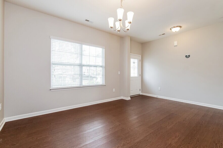 Building Photo - 3616 Waleback Ln