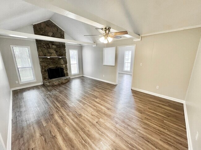 Building Photo - 4421 Hunt Cliff Trce