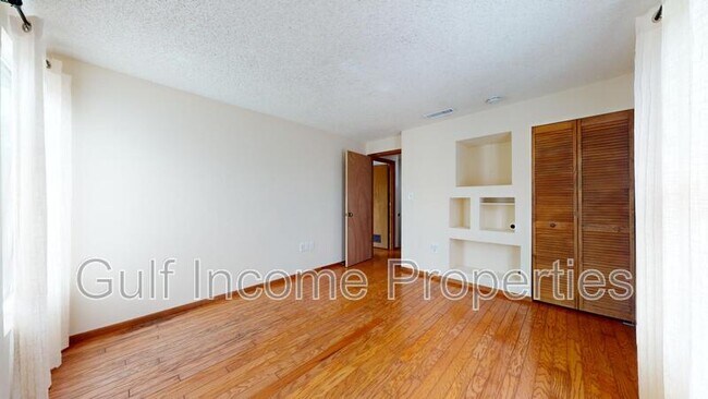 Building Photo - 5349 Ashton Rd