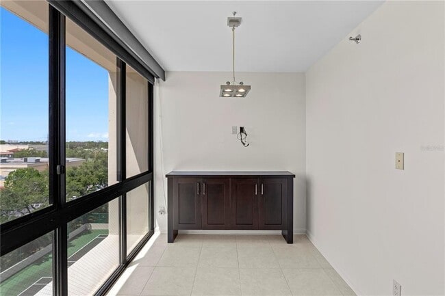 Building Photo - 3301 Bayshore Blvd