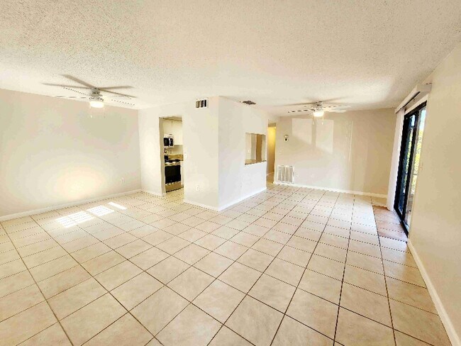 Building Photo - 4022 Beaver Ln