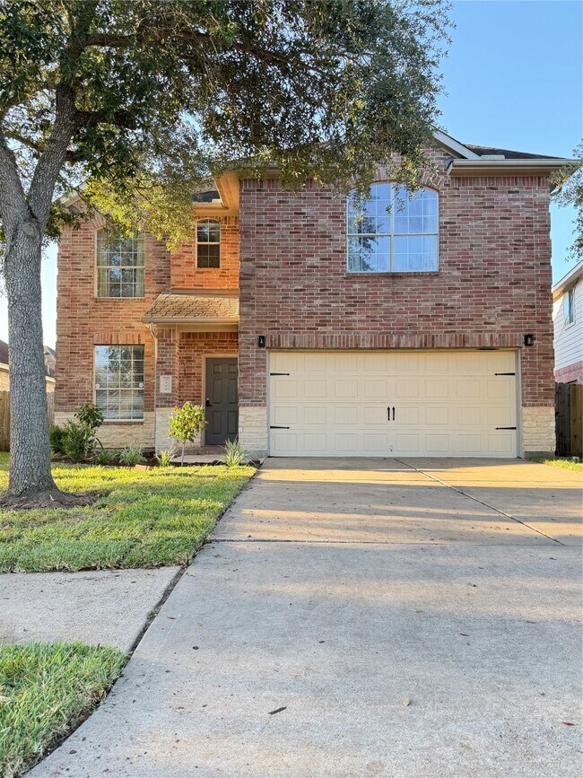 Building Photo - 2111 Castle Gardens Ln
