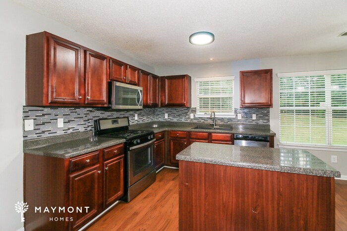 Building Photo - 365 Oak Terrace Dr