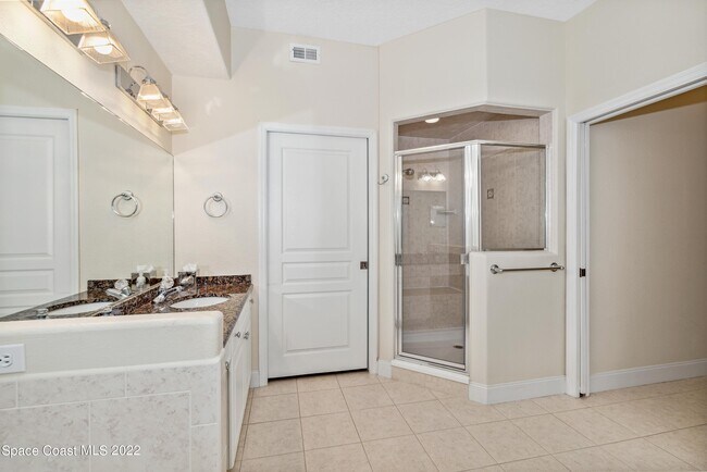 Building Photo - 2065 Jimmy Buffett Mem Hwy