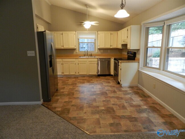 Building Photo - 118 Wingfield Dr