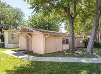 Building Photo - 55 + Age Restriction 1 Bedroom In Cottonwo...