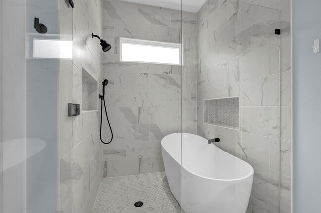 Building Photo - 1059 Meridian Dr