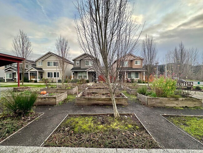 Building Photo - Modern 3-Bedroom 2.5 Bath Single Family Home in Gresham!