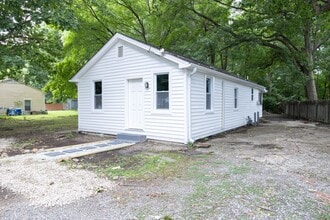 Building Photo - 345 Tabbs Ln