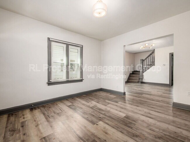 Building Photo - 439 Eldridge Ave