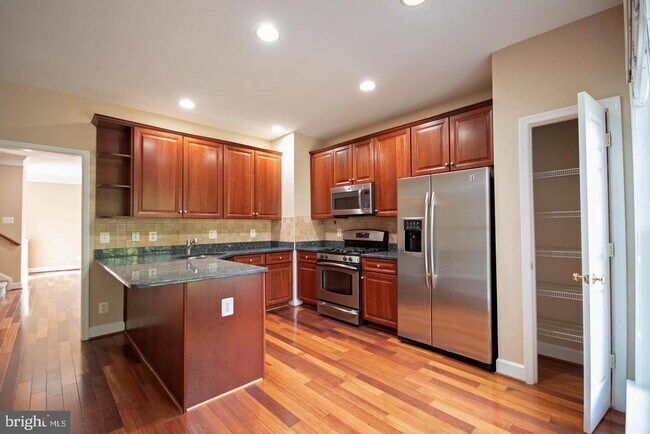Building Photo - 2444 Terra Cotta Cir