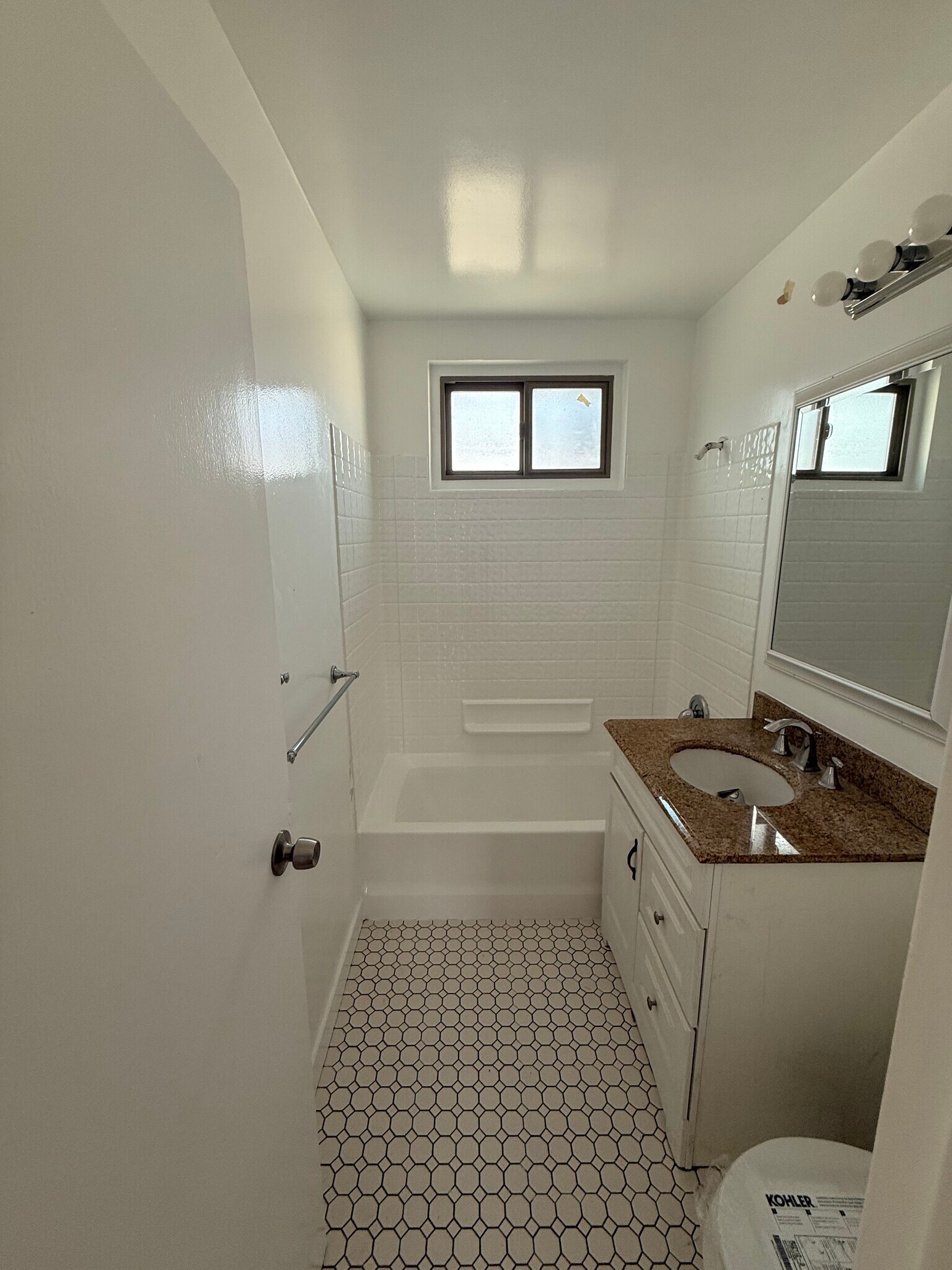 Building Photo - 3632 Greenfield Ave