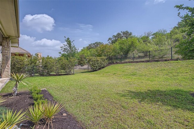 Building Photo - 207 Maxwell Way