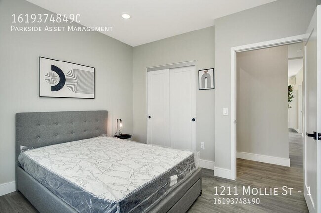 Building Photo - 1211 Mollie St