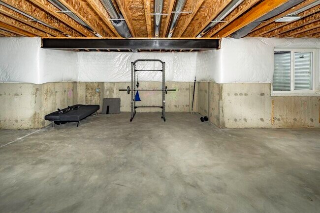 Building Photo - 50236 Amberwood Rd