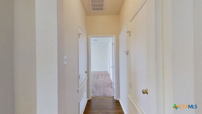 Building Photo - 1013 W South St