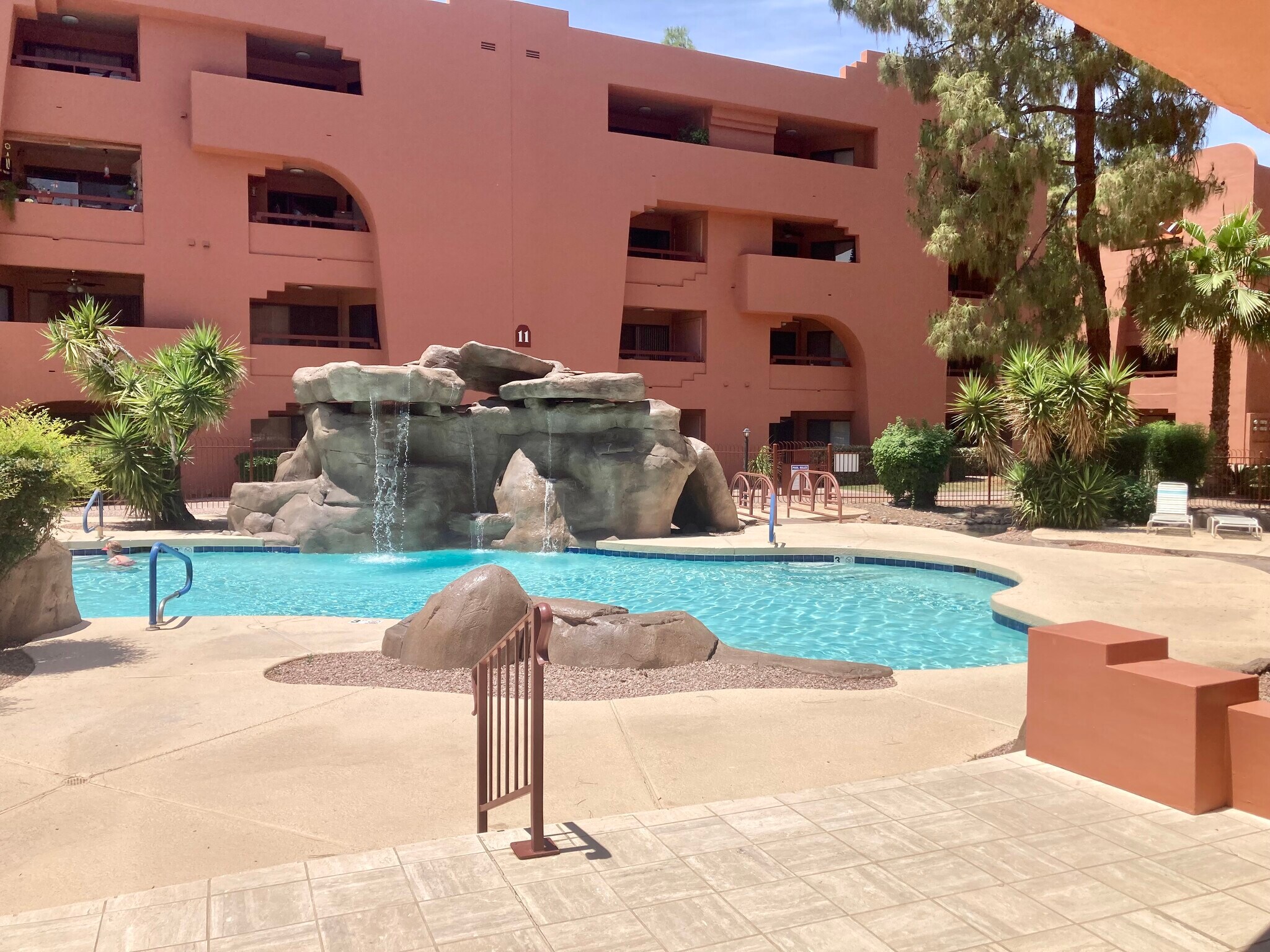Building Photo - 4303 E Cactus Rd