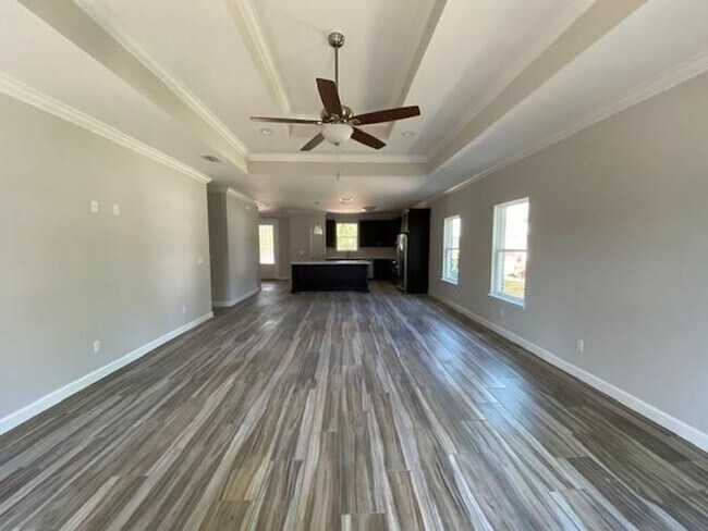 Building Photo - 3-Bedroom Brick Home with Modern Finishes & Large Yard!