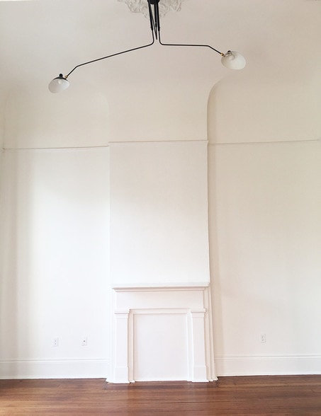 Front living - 2827 Lepage St