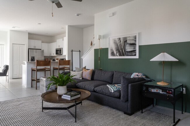 Building Photo - 2 MONTHS FREE! APPLY NOW! 2BED 2.5BATH