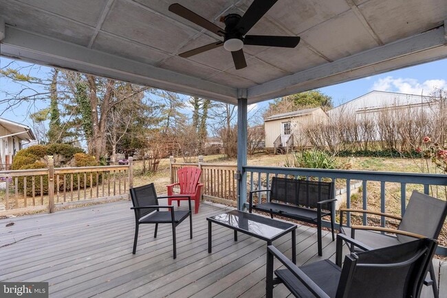 Building Photo - 516 Hollingsworth Dr