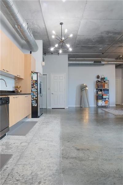 Building Photo - 2100 Van Buren St