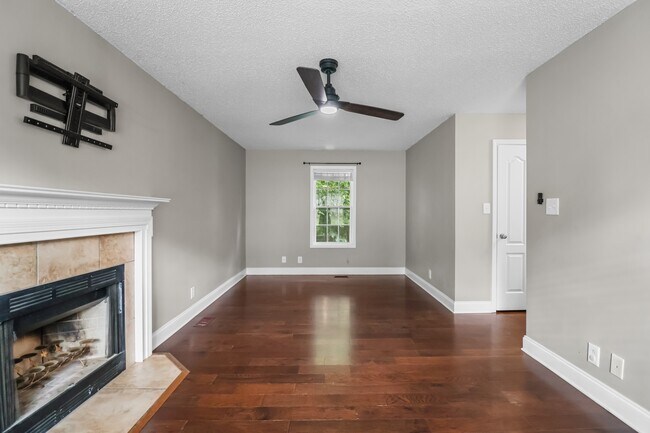 Building Photo - 3795 McAllister Dr