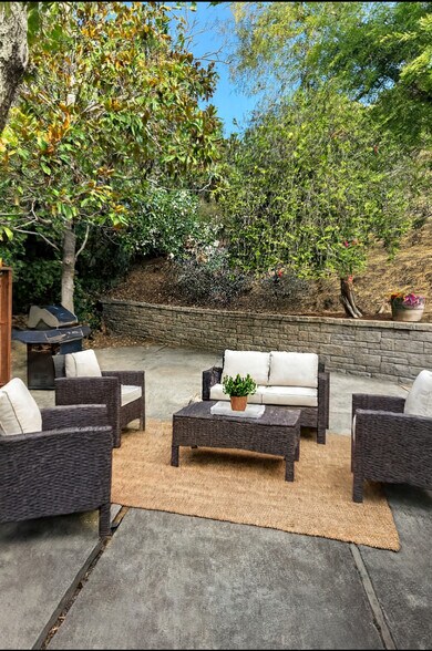 Backyard off master - 56 Glenaire Dr