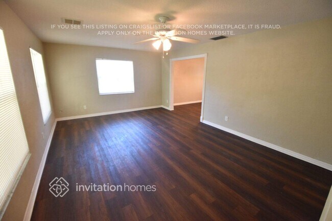 Building Photo - 12920 Sophia Cir