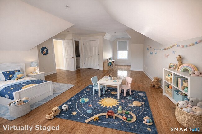 Building Photo - 1707 Summer St