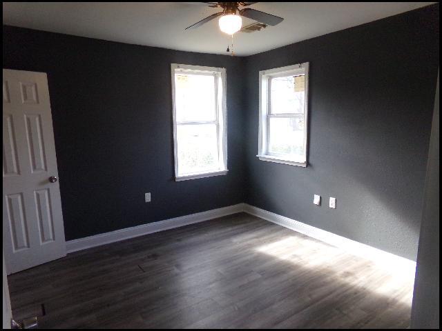 Building Photo - 2323 S Spring St