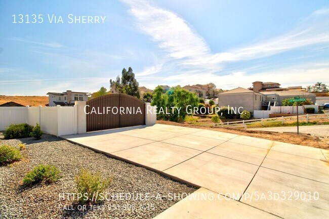 Building Photo - 13135 Via Sherry