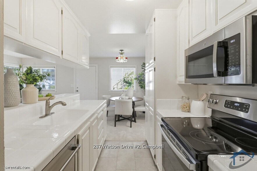 Building Photo - 287 Watson Dr