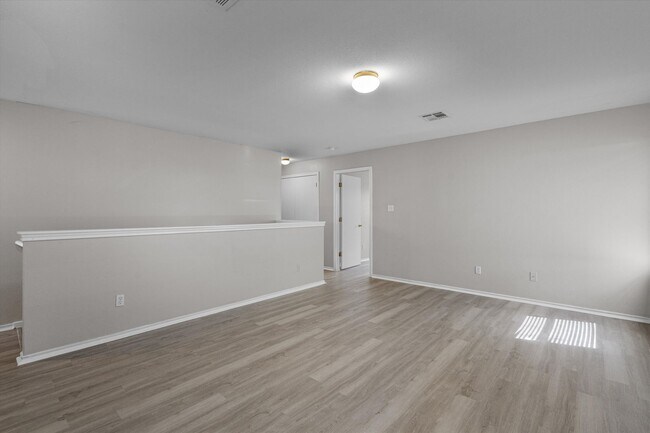 Building Photo - 142 Jack Rabbit Ln