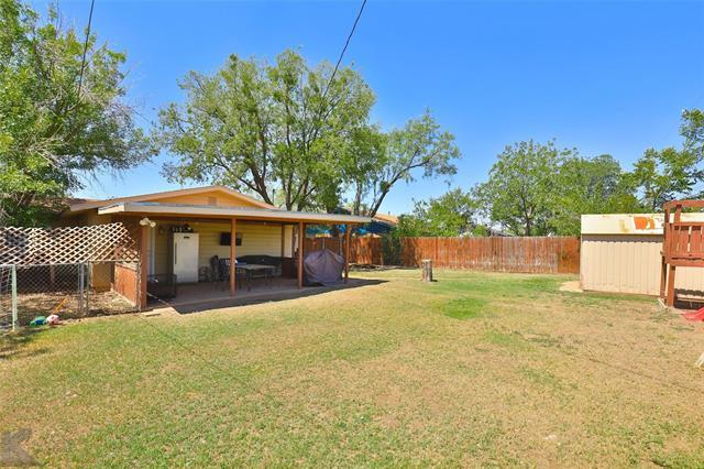 Building Photo - 2518 Bennett Dr