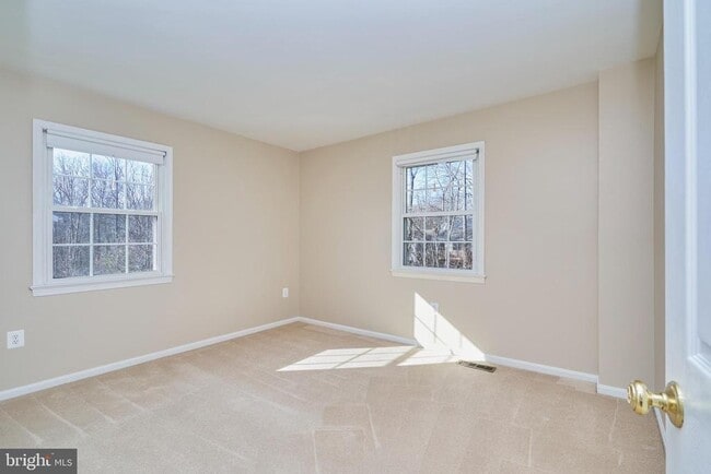 Building Photo - 8038 Sleepy View Ln