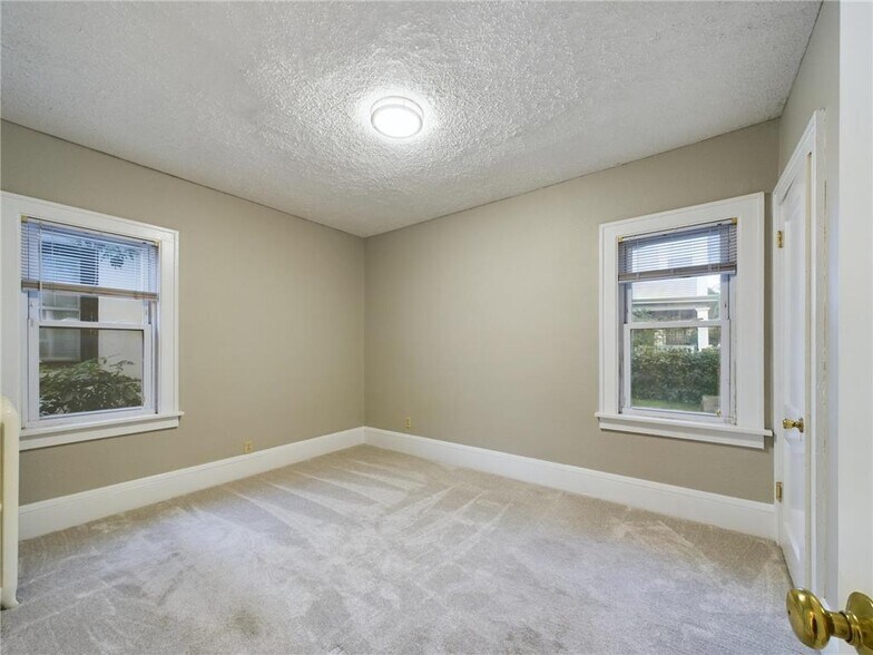 Building Photo - 1158 Marshall Ave