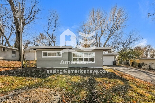 Building Photo - 4 Redwood Dr