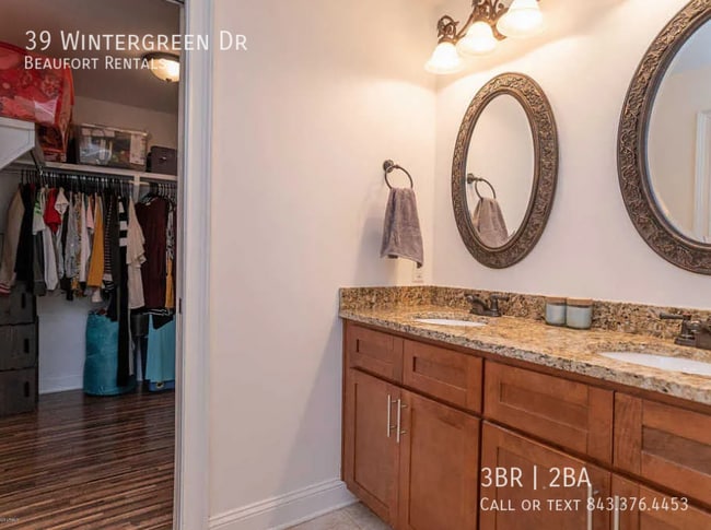 Building Photo - 39 Wintergreen Dr