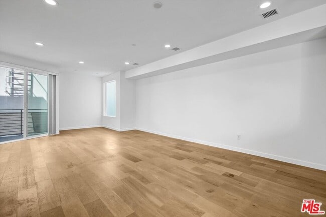 Building Photo - 1240 Gordon St