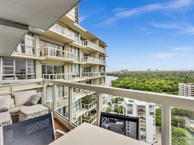 Building Photo - 2451 Brickell Ave