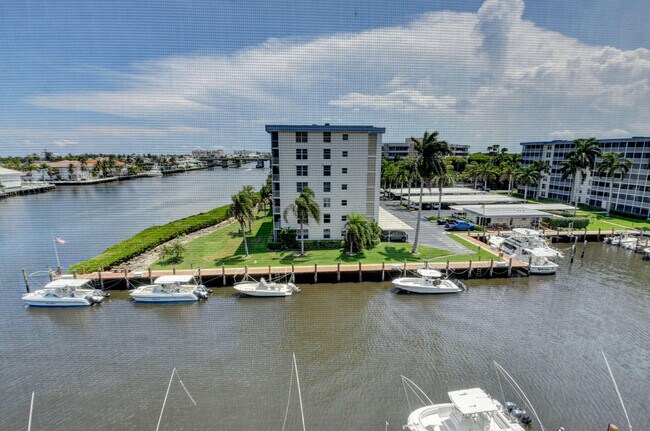 Building Photo - 1 Harbourside Dr