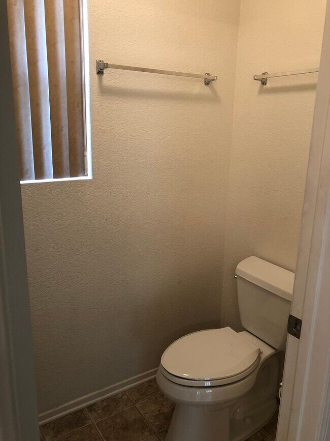Building Photo - 24829 River Oak Ct