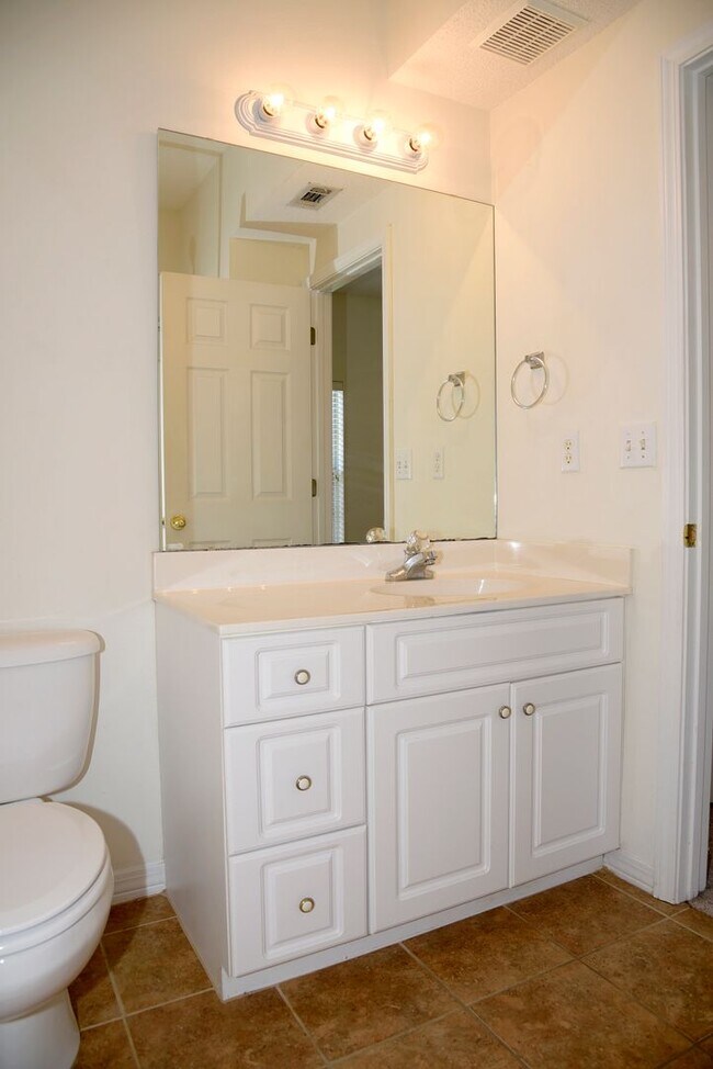 Building Photo - 1501 Partin Dr N